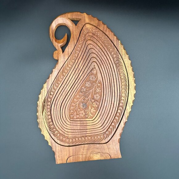 🌿 Hand-Carved Wooden Collapsible Basket – Unique Artisan Decor 🌿 - Picture 5 of 5